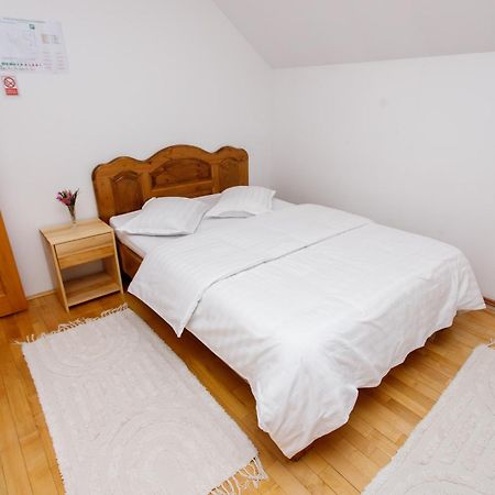 Casa Rumelia Paltineni Zewnętrze zdjęcie