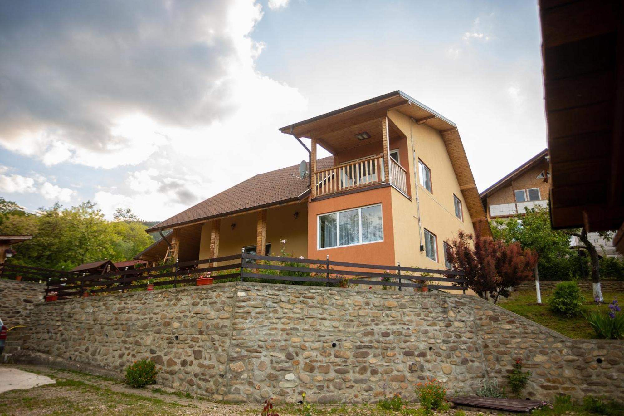 Casa Rumelia Paltineni Zewnętrze zdjęcie
